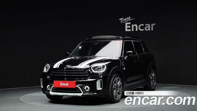 MINI COOPER COUNTRYMAN 2021 — 60 041 км, чёрный, Корея — под ключ — фото 1