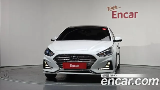 HYUNDAI SONATA HYBRID 2018 — 170 096 км, белый, Корея — под ключ — фото 3