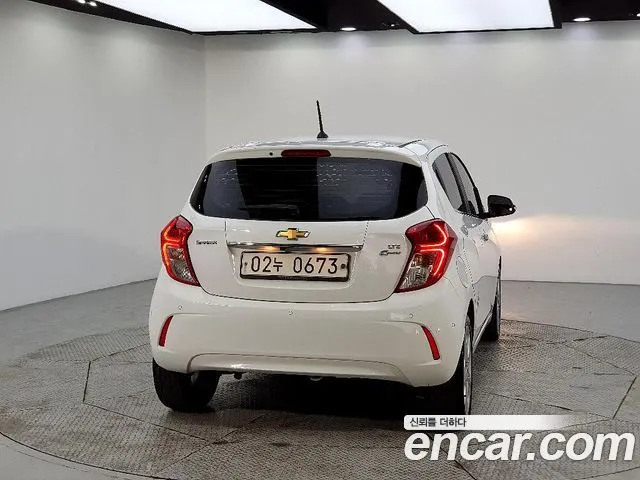 CHEVROLET SPARK 2016 — 144 228 км, белый, Корея — под ключ — фото 4