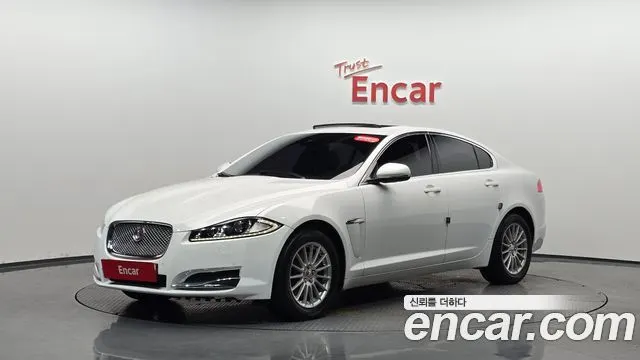 JAGUAR NEW XF 2014