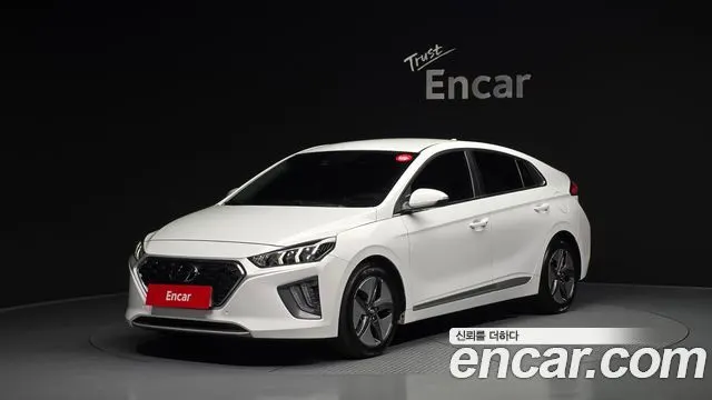 HYUNDAI IONIQ HYBRID 2020