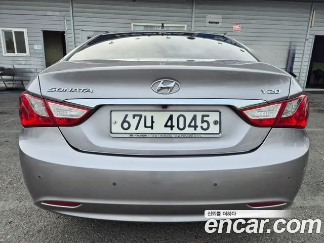 HYUNDAI SONATA 2011 — 177 000 км, серебристо-серый, Корея — под ключ — фото 4