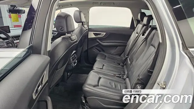 AUDI Q7 2019 — 135 376 км, серебристо-серый, Корея — под ключ — фото 12