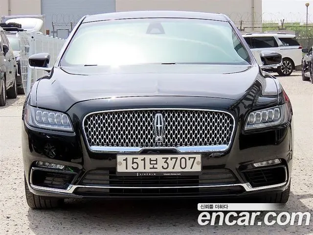 LINCOLN CONTINENTAL 1 2017