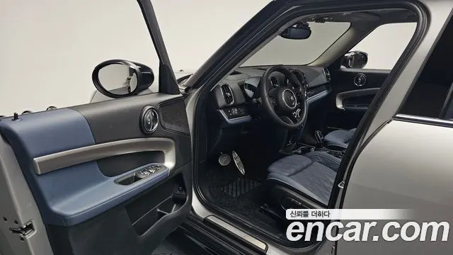 MINI COOPER S COUNTRYMAN 2023 — 21 212 км, серебристо-серый, Корея — под ключ — фото 10