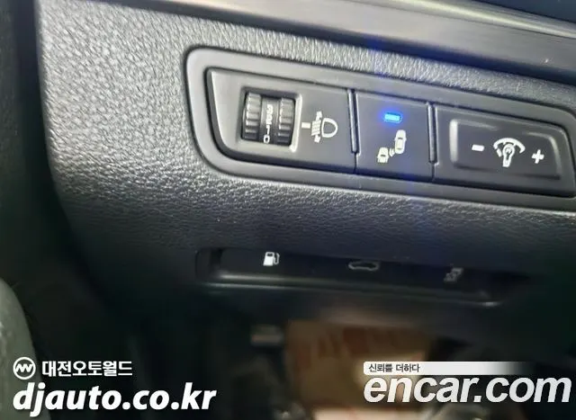 HYUNDAI SONATA HYBRID 2019 — 143 245 км, белый, Корея — под ключ — фото 8