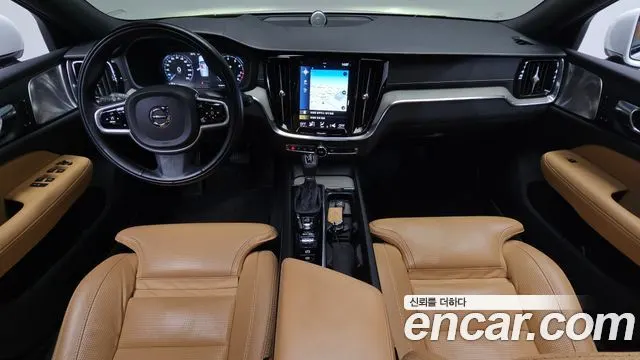 VOLVO V60 CROSS COUNTRY 2020 — 148 351 км, белый, Корея — под ключ — фото 7