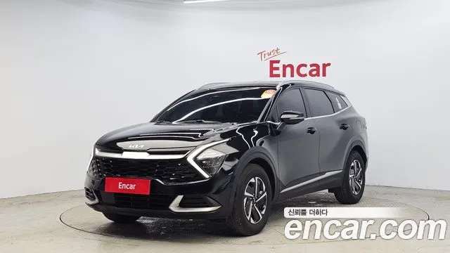 KIA SPORTAGE HYBRID 2023 — 98 565 км, чёрный, Корея — под ключ — фото 1