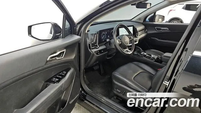 KIA SPORTAGE HYBRID 2023 — 98 565 км, чёрный, Корея — под ключ — фото 10