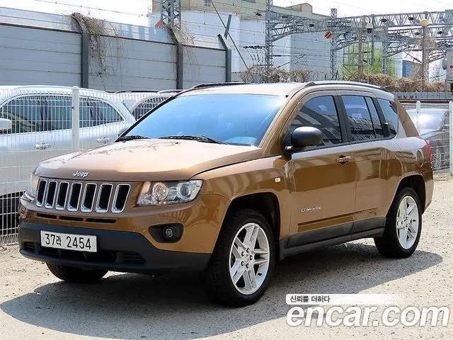 JEEP COMPASS 2011 — 79 454 км, коричневый, Корея — под ключ — фото 2