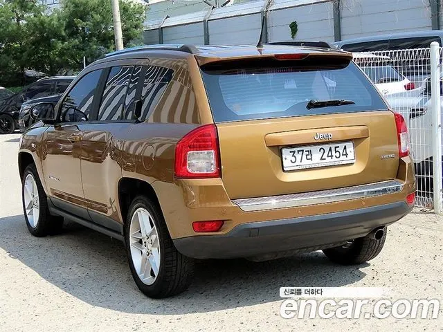 JEEP COMPASS 2011 — 79 454 км, коричневый, Корея — под ключ — фото 3