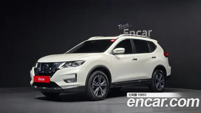 NISSAN X-TRAIL 2018