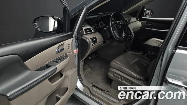 HONDA ODYSSEY 2016 — 217 481 км, серебристо-серый, Корея — под ключ — фото 11