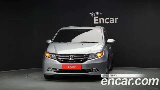 HONDA ODYSSEY 2016 — 217 481 км, серебристо-серый, Корея — под ключ — фото 3