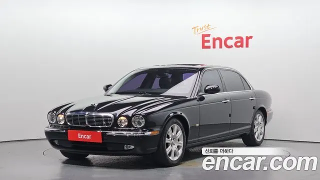 JAGUAR XJ-8 2005