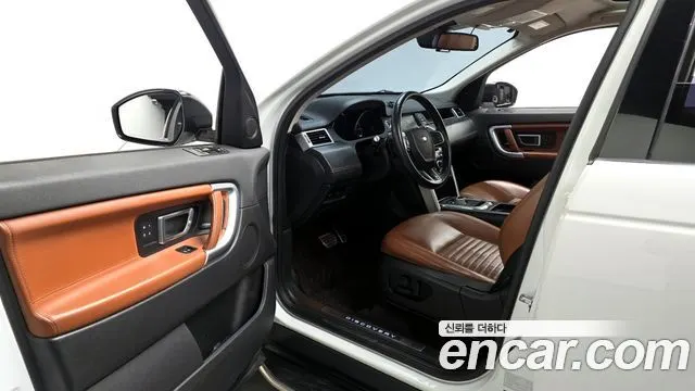 LAND ROVER DISCOVERY SPORT 2016 — 143 288 км, белый, Корея — под ключ — фото 10