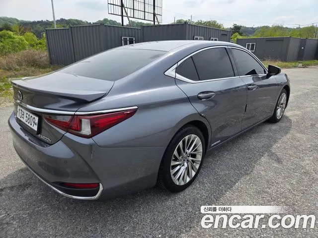 LEXUS ES300H 2019 — 76 680 км, серый, Корея — под ключ — фото 5