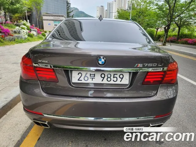 BMW 7 SERIES 2014 — 216 000 км, коричневый, Корея — под ключ — фото 4