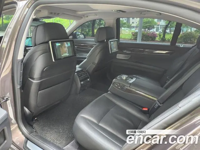 BMW 7 SERIES 2014 — 216 000 км, коричневый, Корея — под ключ — фото 10