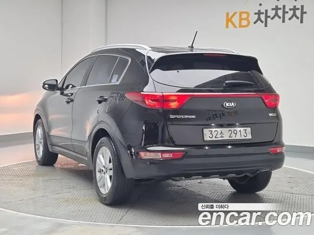 KIA SPORTAGE 2016 — 138 509 км, чёрный, Корея — под ключ — фото 2