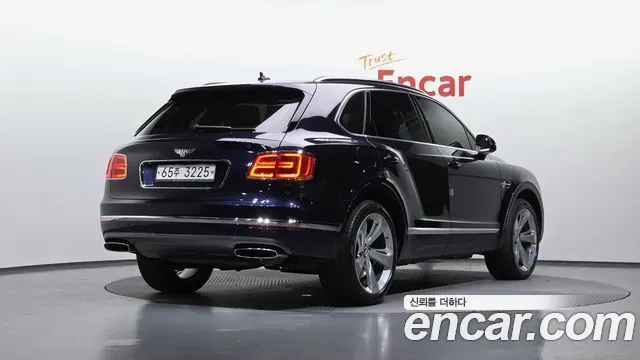 BENTLEY BENTAYGA 2017 — 78 371 км, синий, Корея — под ключ — фото 2