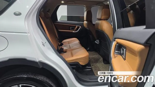 LAND ROVER DISCOVERY SPORT 2018 — 75 427 км, белый, Корея — под ключ — фото 12