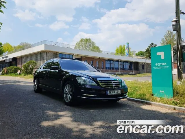 MERCEDES-BENZ S-CLASS W221 2012