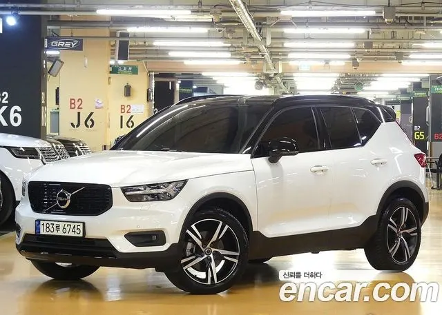 VOLVO XC40 2021 — 69 400 км, белый-перламутр, Корея — под ключ — фото 2