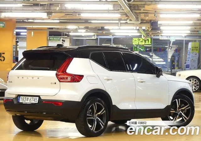 VOLVO XC40 2021 — 69 400 км, белый-перламутр, Корея — под ключ — фото 3