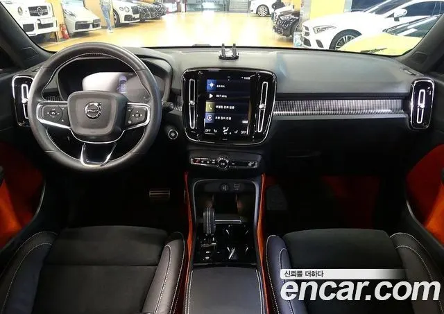 VOLVO XC40 2021 — 69 400 км, белый-перламутр, Корея — под ключ — фото 7