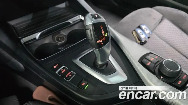 BMW 1 SERIES 2018 — 64 824 км, серый, Корея — под ключ — фото 9