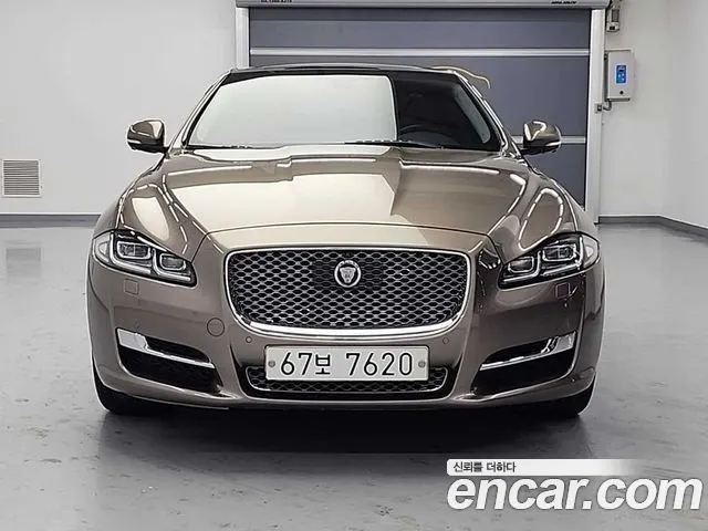 JAGUAR XJ 2017