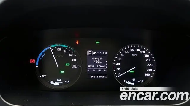 HYUNDAI SONATA HYBRID 2015 — 118 725 км, серебристо-серый, Корея — под ключ — фото 8