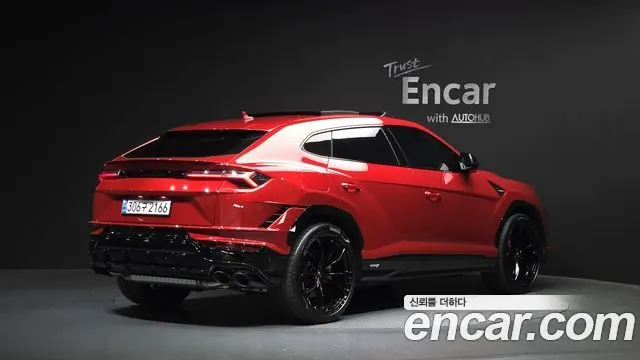 LAMBORGHINI URUS 2024 — 1 578 км, красный, Корея — под ключ — фото 2
