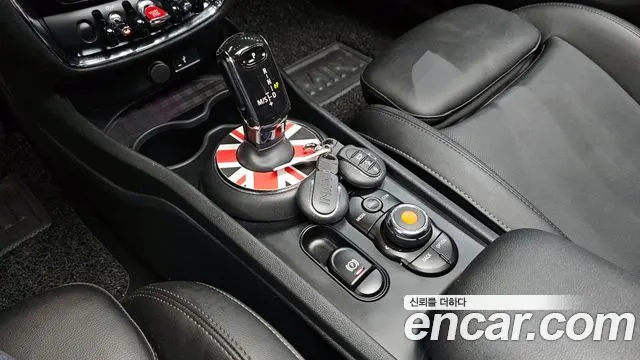 MINI COOPER D CLUBMAN 2020 — 64 184 км, белый-перламутр, Корея — под ключ — фото 9