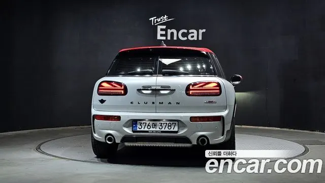 MINI COOPER S CLUBMAN 2023 — 11 200 км, серебристо-серый, Корея — под ключ — фото 4
