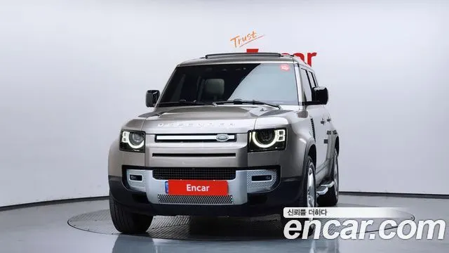 LAND ROVER DEFENDER 2023 — 57 407 км, белый-перламутр, Корея — под ключ — фото 3