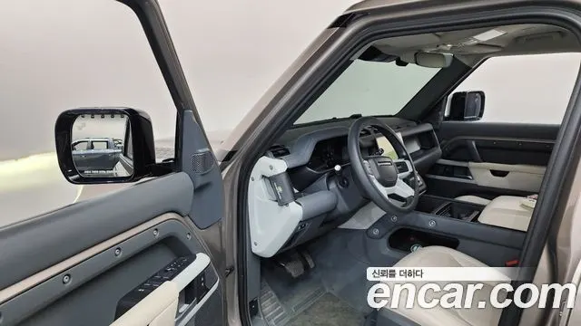 LAND ROVER DEFENDER 2023 — 57 407 км, белый-перламутр, Корея — под ключ — фото 10