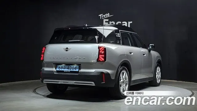 MINI COOPER COUNTRYMAN ELECTRIC 2025 — 4 498 км, серебристо-серый, Корея — под ключ — фото 2