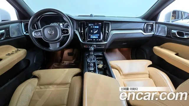 VOLVO V60 CROSS COUNTRY 2019 — 189 630 км, белый, Корея — под ключ — фото 7