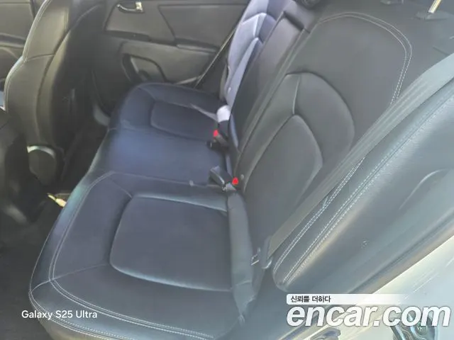 KIA SPORTAGE R 2012 — 241 000 км, белый, Корея — под ключ — фото 10