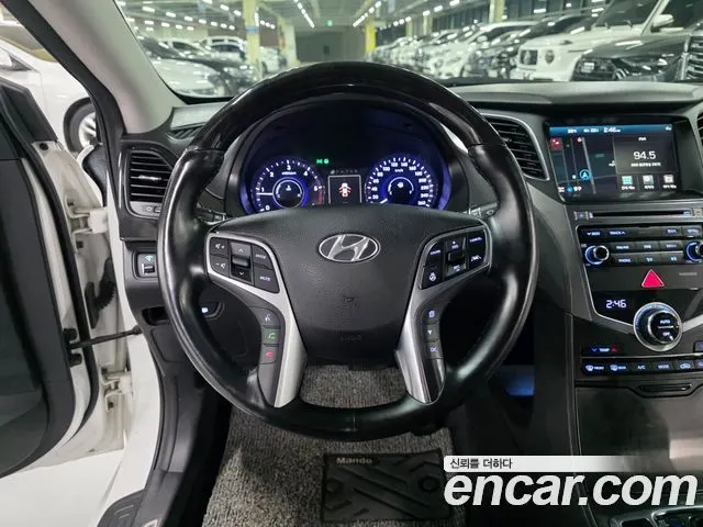 HYUNDAI GRANDEUR 2016 — 228 100 км, белый-перламутр, Корея — под ключ — фото 8