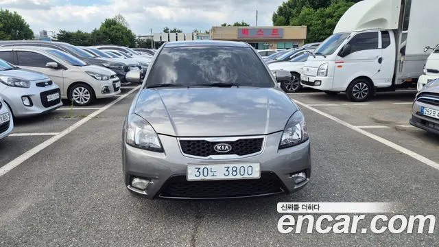 KIA PRIDE 2010 — 142 000 км, серебристо-серый, Корея — под ключ — фото 12