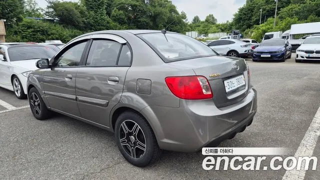 KIA PRIDE 2010 — 142 000 км, серебристо-серый, Корея — под ключ — фото 4