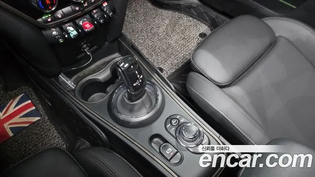MINI COOPER COUNTRYMAN 2024 — 37 044 км, светло-серебристый, Корея — под ключ — фото 9