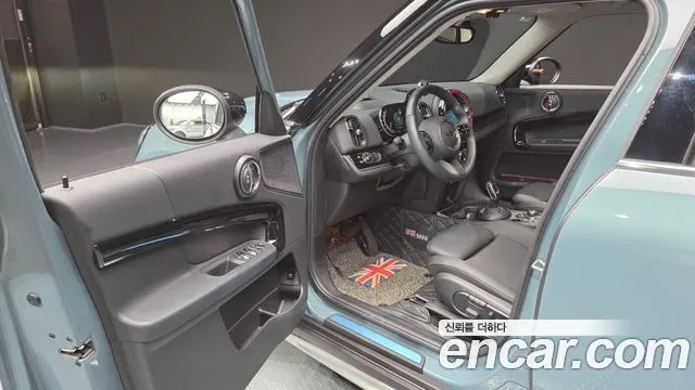 MINI COOPER COUNTRYMAN 2024 — 37 044 км, светло-серебристый, Корея — под ключ — фото 10