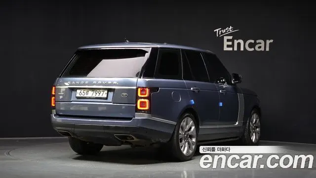 LAND ROVER RANGE ROVER (4 ПОК.) 2018 — 142 487 км, голубой, Корея — под ключ — фото 2