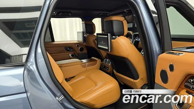 LAND ROVER RANGE ROVER (4 ПОК.) 2018 — 142 487 км, голубой, Корея — под ключ — фото 11