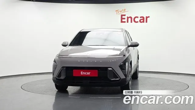 HYUNDAI KONA 2023 — 29 718 км, серебристо-серый, Корея — под ключ — фото 3