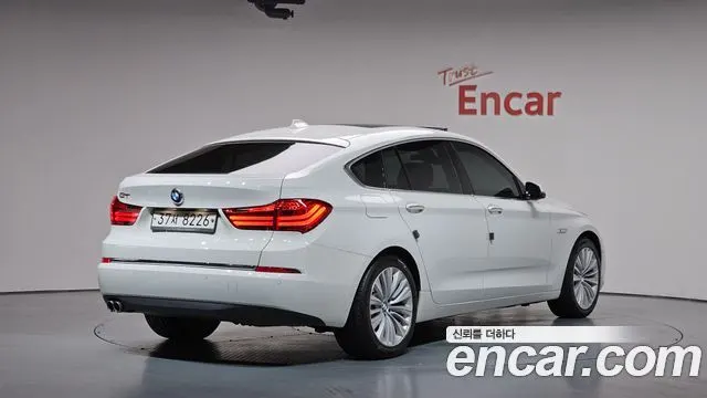 BMW 5 SERIES GT 2015